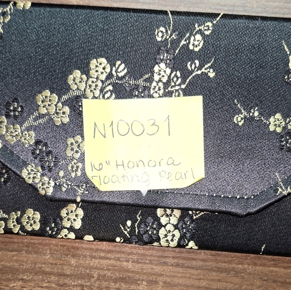 Honora Pearl Necklace 16" Floating Pearl - Picture 2 of 6